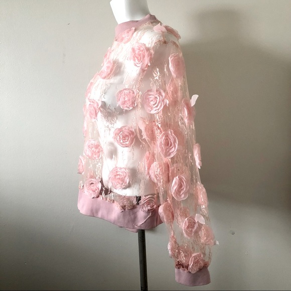 WoWo NWT Pink Lace 3D Flower Petals Top Size XL - Picture 2 of 7
